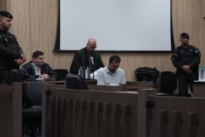 Foto: Júri de Edvan da Silva Rodrigues estava com uma faca na cintura no momento