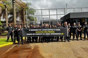 Policiais penais em Campo Grande apoiam a mobilização nacional. — Foto: Policiai