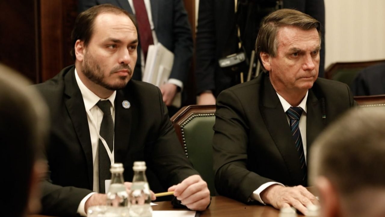 carlos-bolsonaro-internado