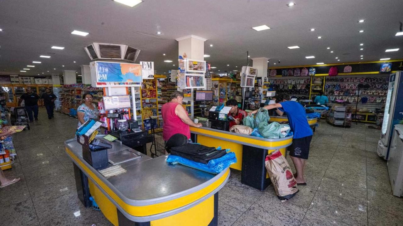 comercio-paranaense-acima-da-media-nacional