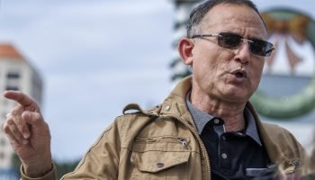 Opositor exilado nos EUA afirma que Cuba clama por salvação após captura de Maduro