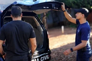 Momento da prisão do suspeito - Foto: Polícia Civil/Divulgação