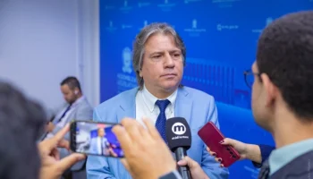 Foto: Deputado estadual Caravina apresentou projeto que prevê compensação automá