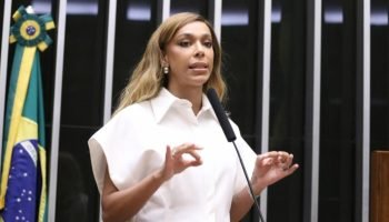 deputada-federal-Erika-Hilton