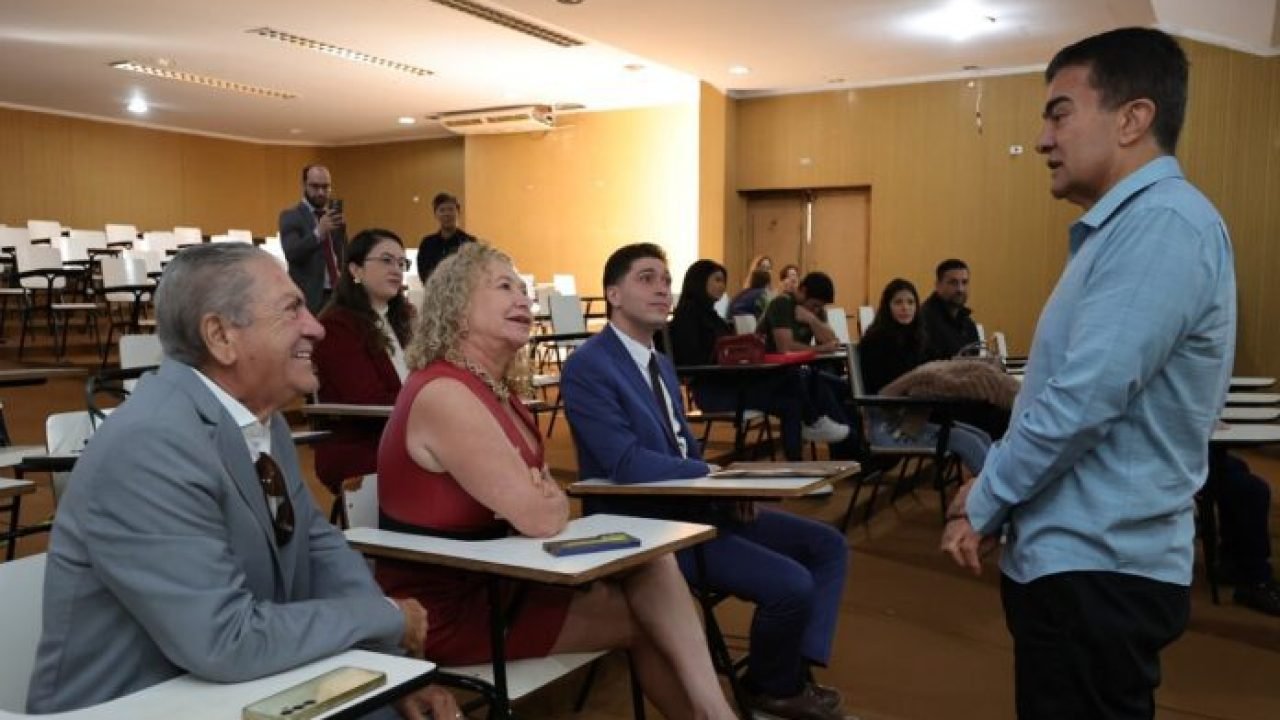 dourados-empossou-servidores-aprovados-concursos