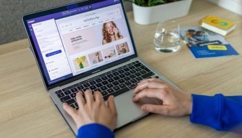 E-commerce brasileiro fechou 2025 com cerca de 439 milhões de pedidos — Foto: E-