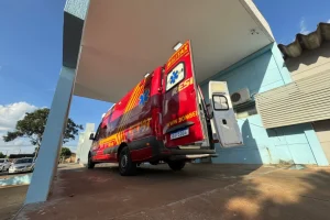 Criança de 8 anos foi socorrida pelo Corpo de Bombeiros após cair de bicicleta e