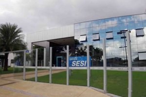Licitação era para revitalizar a fachada do Sesi. — Foto: Licitação era para rev