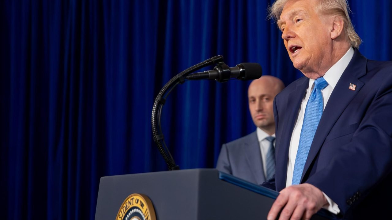 Trump Anuncia Fechamento de Centro de Tortura Chavista na Venezuela