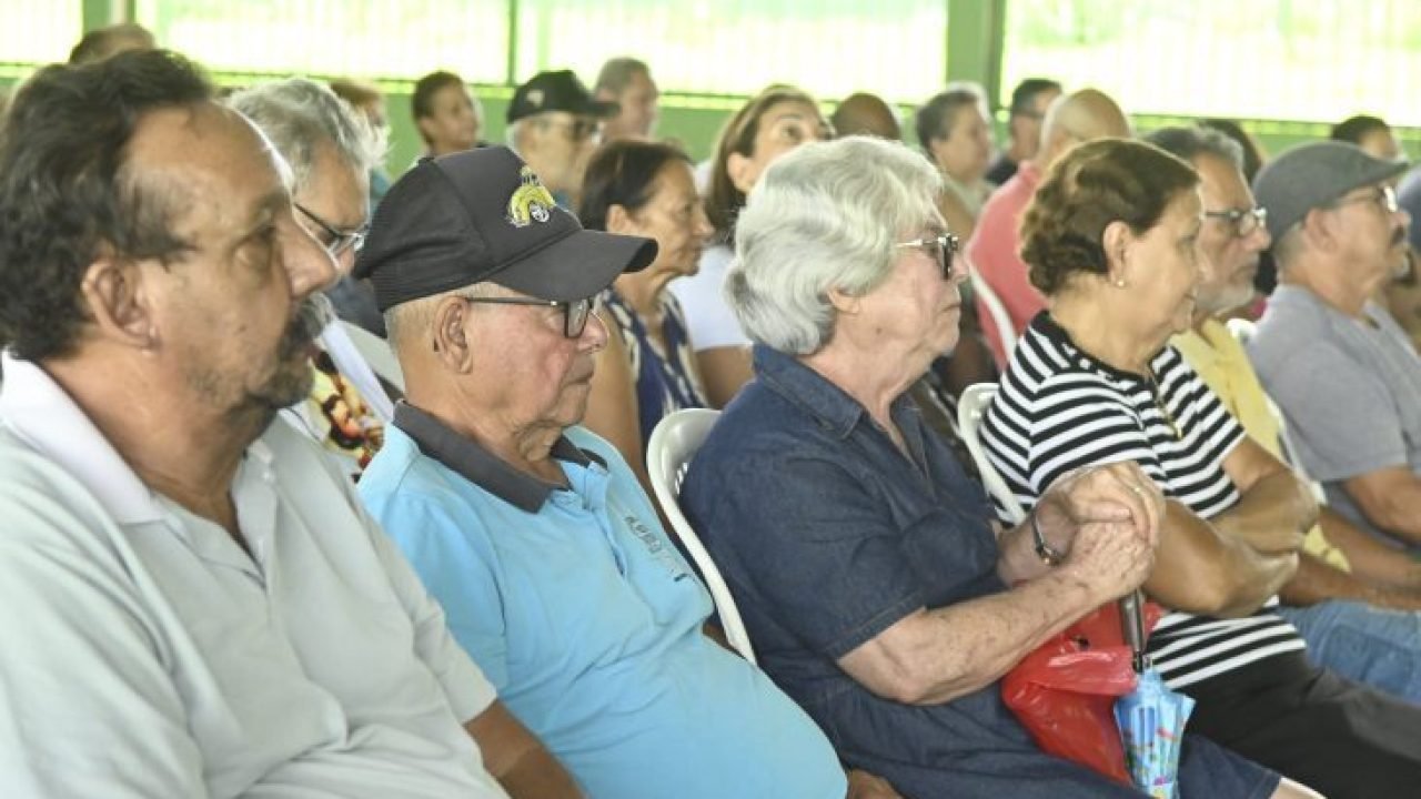 familias-campo-grande-recebem-escritura-imoveis
