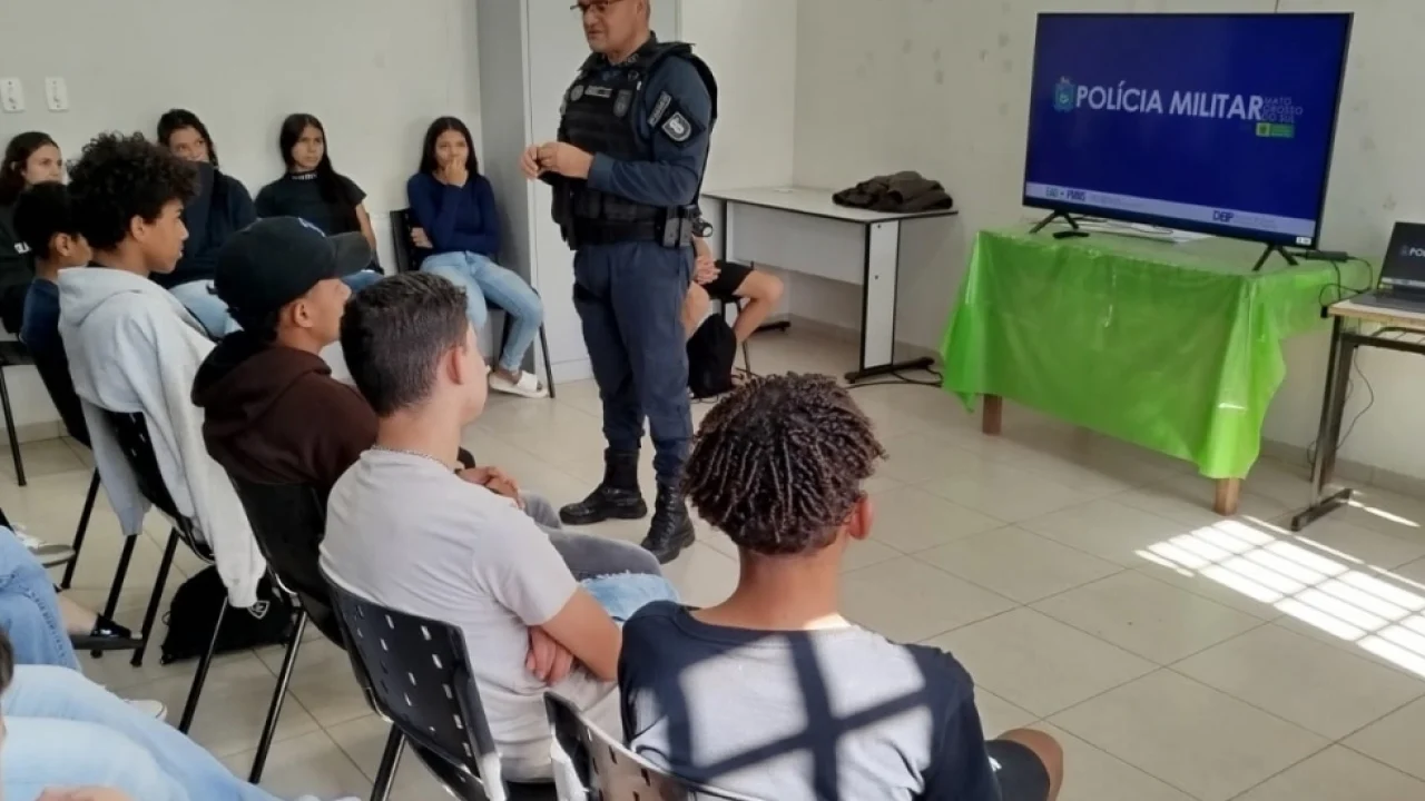 Palestras foram realizadas no Centro Municipal da Juventude e reuniram mais de 5