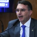 flavio-bolsonaro-perseguidos