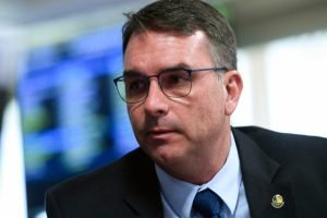 flavio-bolsonaro-pesquisa-atlasinstel