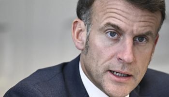 Macron convoca aliados da Ucrânia para definir garantias de segurança