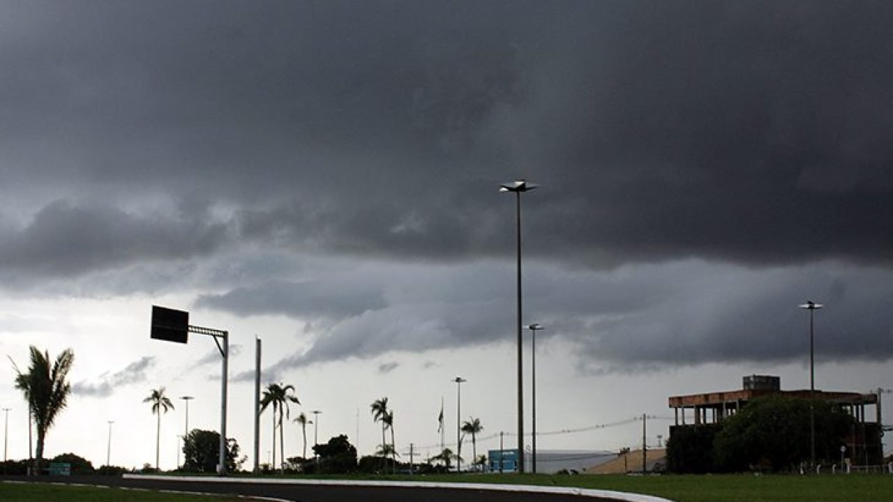 frente-fria-avanca-ms-sexta