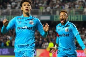 gabriel-bontempo-do-santos-comemora-seu-gol-com-neymar-na-partida-de-volta-entre-coritiba-e-santos-pela-copa-do-brasil-750x423-1