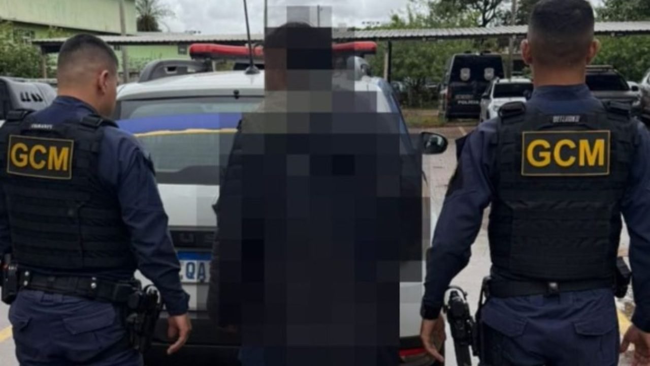Foto: Homem foi preso e levado à delegacia (Divulgação/GCM)