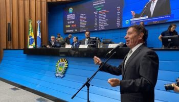 gerson-claro-comemora-obras-estacionamento-bioparque