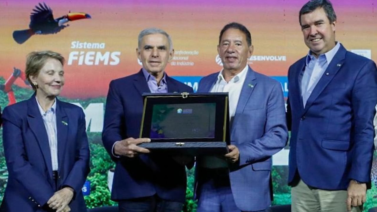 gerson-claro-participa-encontro-industrias