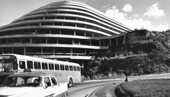 El Helicoide: Shopping de Luxo se Torna Centro de Tortura