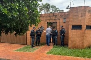 Foto: Ex-prefeito de Campo Grande se apresentou na delegacia após os fatos (Foto