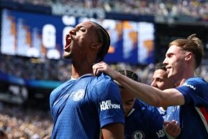 joao-pedro-comemora-gol-do-chelsea-sobre-o-psg-na-final-do-mundial-de-clubes-foto-franck-fife-afp-750x469-1