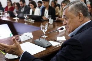 jose-guimaraes-deputado-ministro