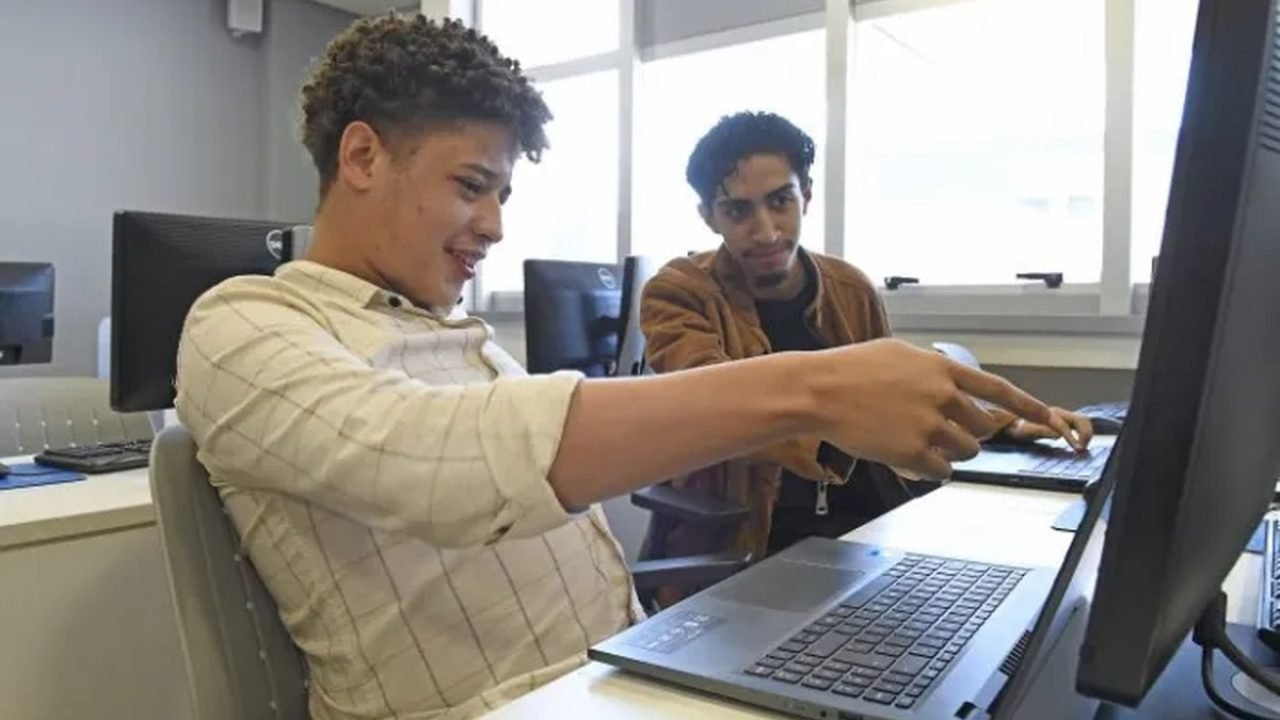 jovens-do-ms-criam-startup-de-tecnologia
