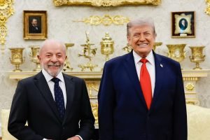 Lula e Trump após encontro na Casa Branca. (Foto: Ricardo Stuckert/GovBR)