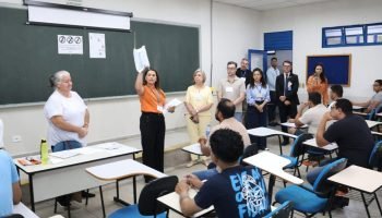 mais-15-mil-inscritos-compareceram-concurso-alems