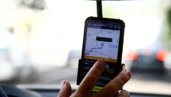 Foto: Motorista de aplicativo foi agredido enquanto aguardava corrida. (Foto: Ar