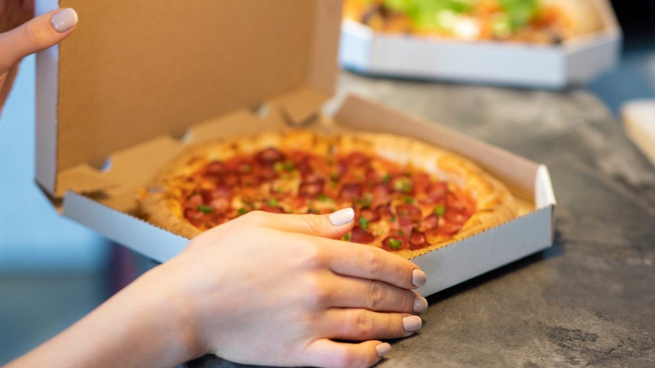 mulher-morre-pizza