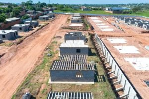 Foto: NAVIRAÍ: Após sorteio, contemplados do Interlagos I terão cadastros checad