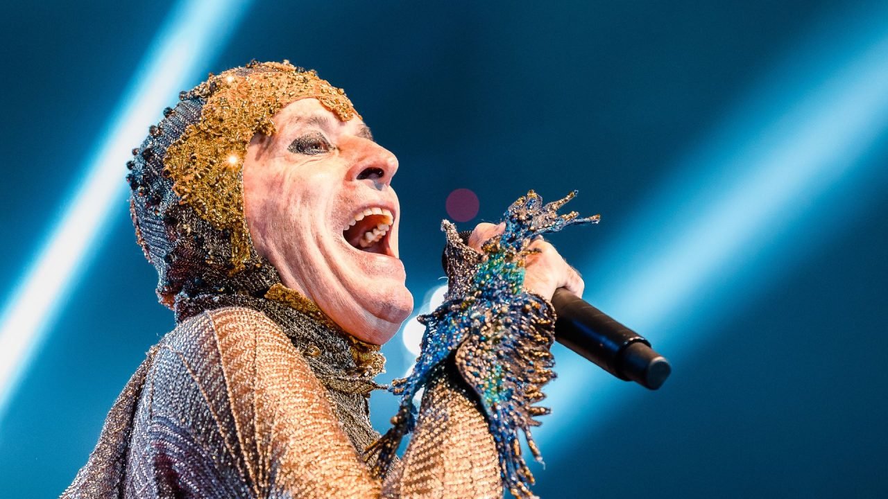 ney-matogrosso-abre-festival-da-juventude-em-campo-grande