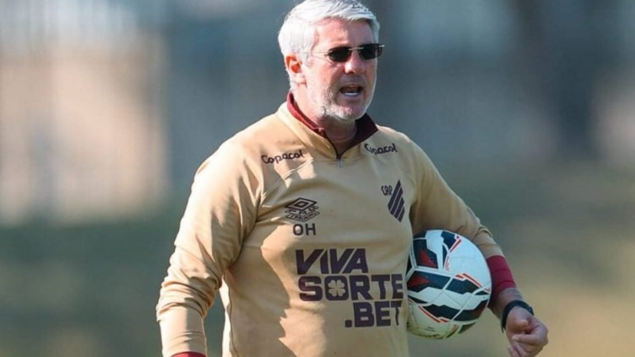 odair-hellmann-estava-pressionado-no-athletico-foto-duda-matoso-athletico-750x469-1