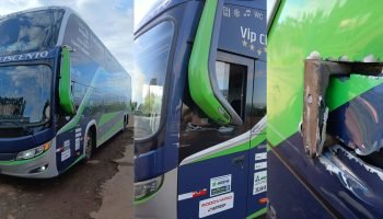 Ônibus foi atingido lateralmente. — Foto: Ônibus foi atingido lateralmente. (Fot