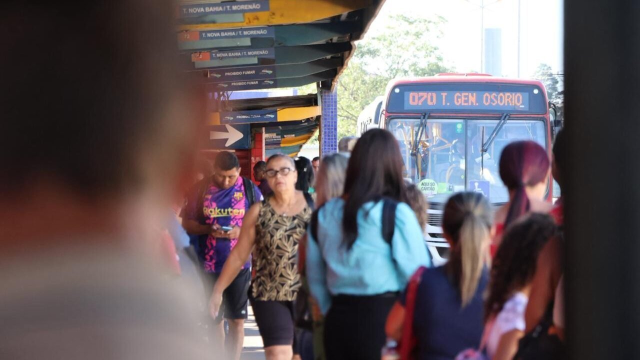 Terminal Morenão lotado. (Foto: Pietra Dorneles, Jornal Midiamax)