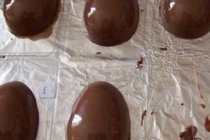 ovo-de-pascoa-em-casa