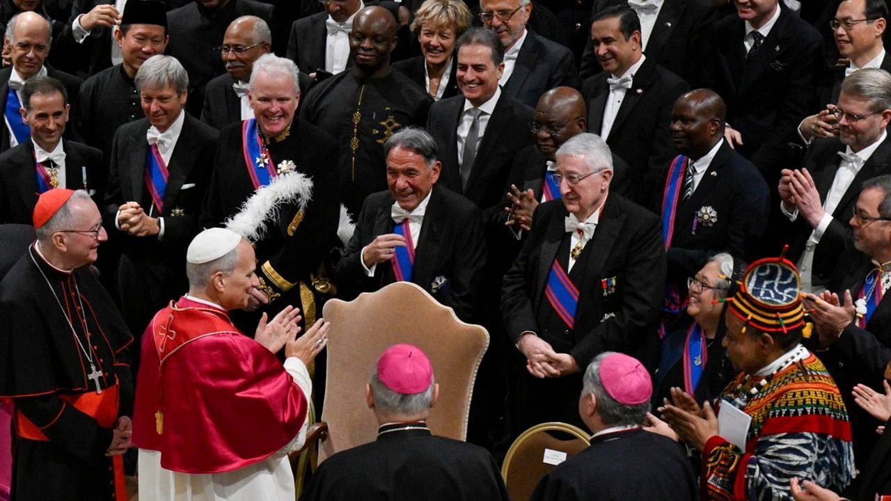 Papa afirma que espaço para liberdade de expressão diminui no Ocidente