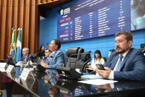 pl-alems-versa-prioridade-pessoa-idosa