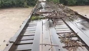 Ponte interditada sobre o Rio Negro. (Foto: Fala Povo Midiamax)