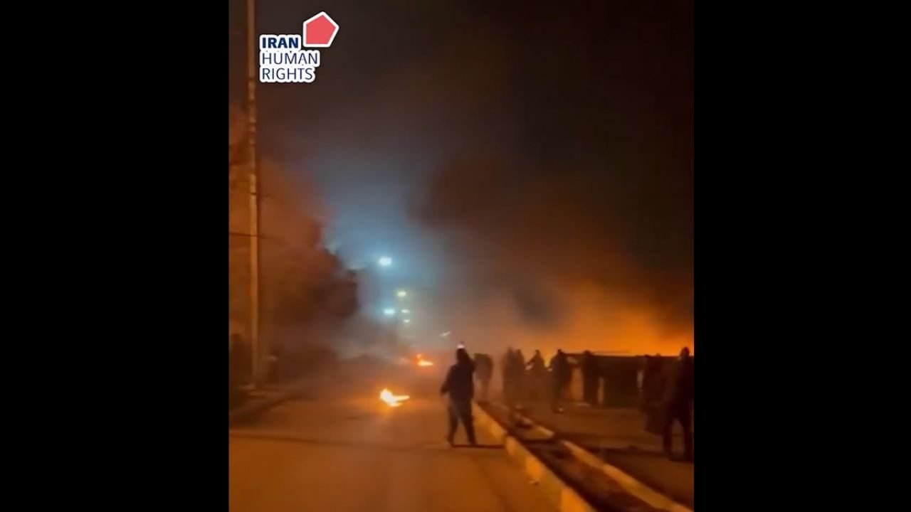 Regime do Irã persegue manifestantes que usam Starlink