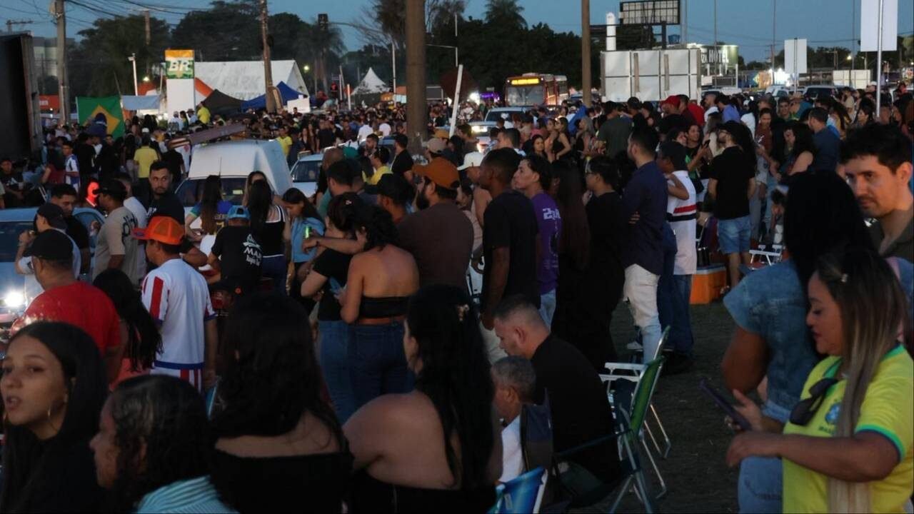 Público lotou show nesta quarta-feira. — Foto: Público lotou show nesta quarta-f