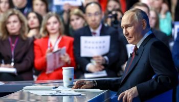 Putin afirma que não haverá mais invasões se Europa tratar Rússia com respeito