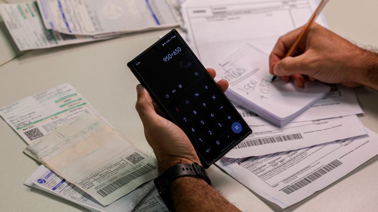 recorde-familias-endividadas-brasil