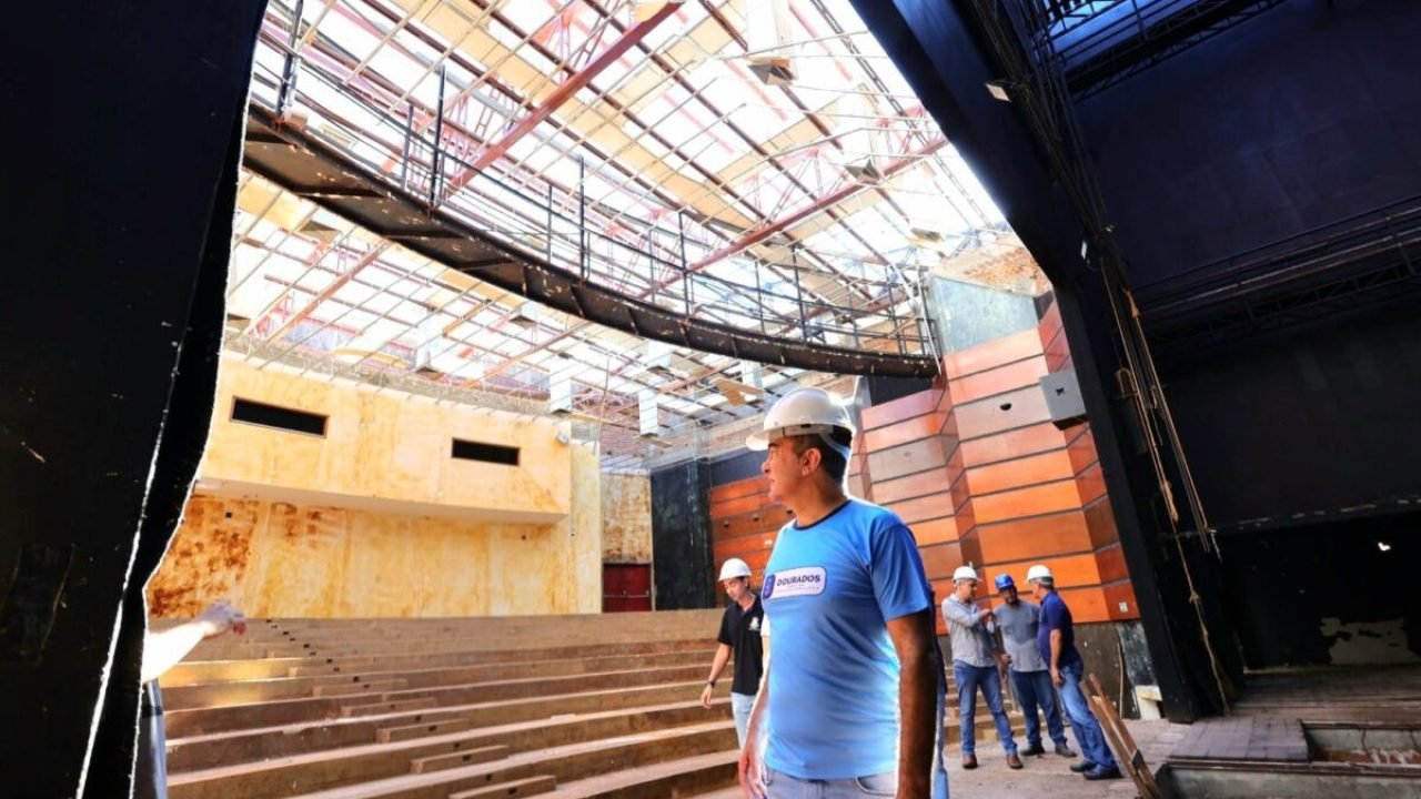 revitalizacao-teatro-municipal-dourados-avanca