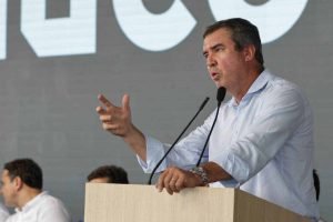 Eduardo Riedel disse EUA classificar PCC e CV como terroristas é medida 'bem-vin
