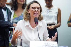 Foto: Segundo a deputada, Michelle deveria fazer um Boletim de Ocorrência (BO) p