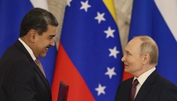 Rússia afirma que condenação de Maduro pela Justiça dos EUA será ilegal