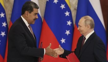 Rússia oferece apoio à Venezuela contra bloqueio dos EUA